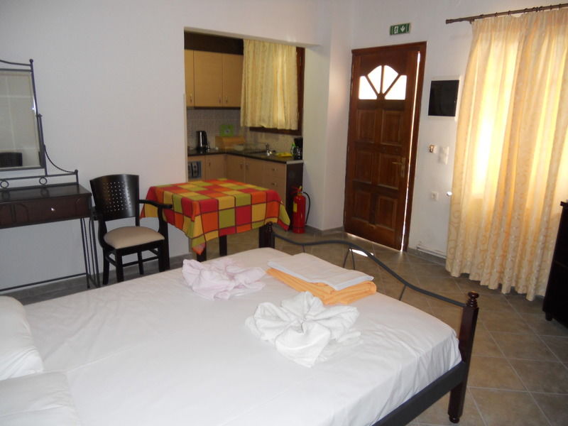Nadia Apartments Molyvos 외부 사진